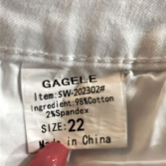 GAGELE White Denim Shorts High Waisted Stretch Jean Shorts Size 22 NWT Brand new - Picture 7 of 8